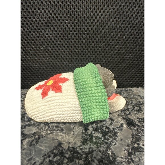 Cute Ceramic Cat Figurines Holding Rose Pink Bow & Green Striped Basket Set - Picture 10 of 16